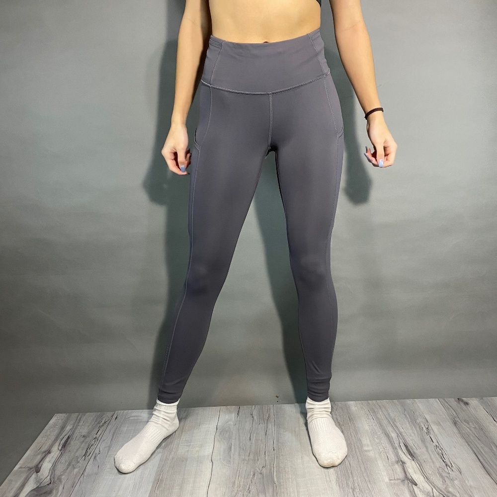 Lululemon Grey High Waist Leggings w/ Pockets Size 6